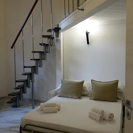 Helmirage Luxury Fori Imperiali Guest house