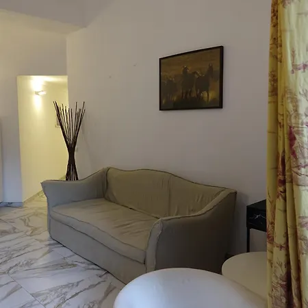 Guest house Helmirage Luxury Fori Imperiali 2*