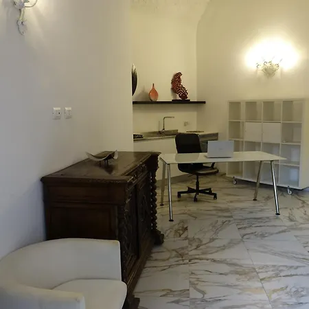 Helmirage Luxury Fori Imperiali
